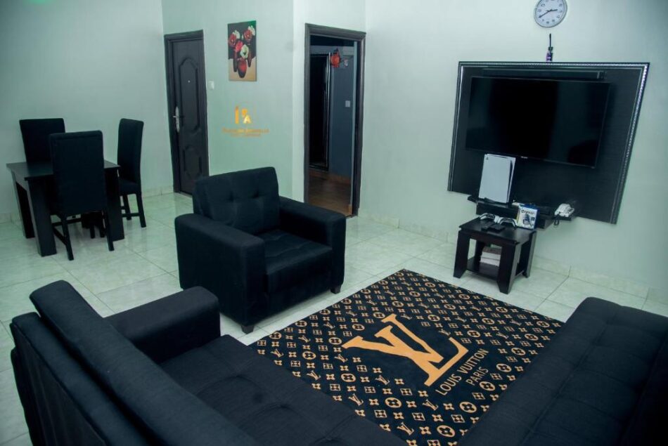 Comfortable Sitting room